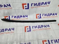 Накладка лобового стекла левая Hyundai Genesis 861313M000TB