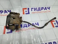 Суппорт тормозной задний левый Hyundai Genesis 582103M110