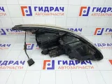 Фара левая Hyundai Genesis 921013M070