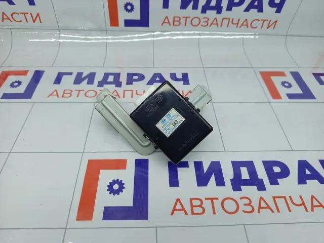 Блок электронный управления задней шторки Hyundai Genesis 958603M000