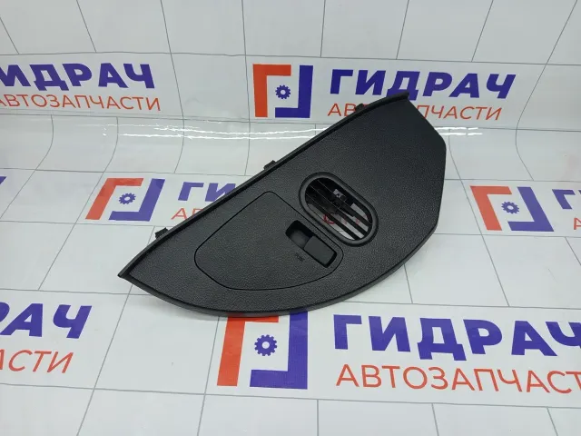 Накладка торпедо левая Hyundai Genesis 847813M000