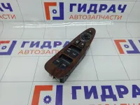 Блок управления стеклоподъемниками Hyundai Genesis 935703M000A4