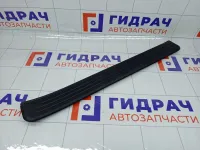 Накладка порога внутренняя передняя правая Hyundai Genesis 858833M000