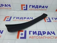Накладка порога внутренняя задняя правая Hyundai Genesis 858883M000