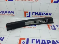 Накладка порога внутренняя задняя правая Hyundai Genesis 858853M000BR