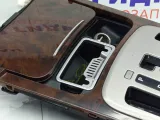 Накладка декоративная центральной консоли Hyundai Genesis