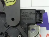 Замок багажника Hyundai Genesis 812303M000