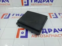 Крышка блока предохранителей Hyundai Genesis