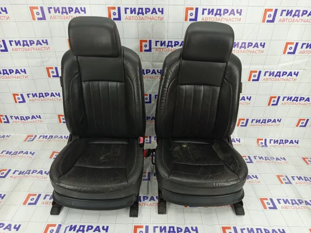 Сиденье комплект Hyundai Genesis