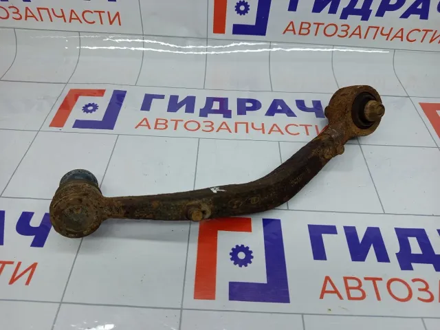Рычаг поперечный задний правый Hyundai Genesis 551063M100