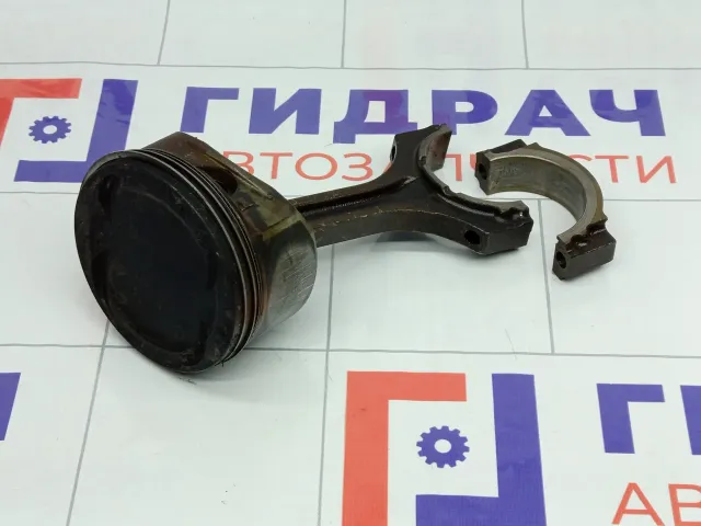 Поршень в сборе Hyundai Genesis 230413C601