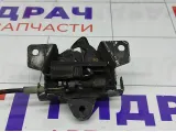 Замок капота Hyundai Genesis 811303M000