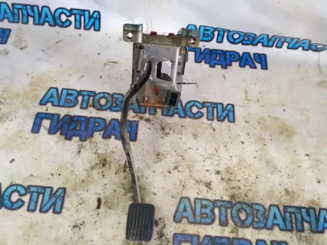 Педаль сцепления Hyundai Getz 1.6