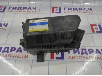 Корпус воздушного фильтра Hyundai Getz 28112-1C700. В сборе.