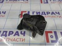 Опора КПП Hyundai Getz 21830-1C700. С кронштейном.