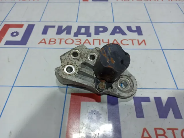 Кронштейн опоры двигателя Hyundai Getz 21840-1C300