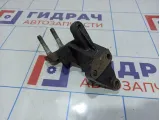Кронштейн двигателя правый Hyundai Getz 21670-26004