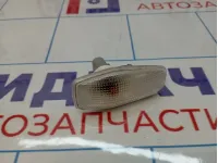 Повторитель на крыло Hyundai Getz 92303-25500