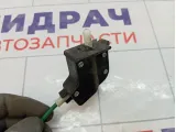 Замок двери сдвижной Hyundai Grand Starex/Starex H1 (TQ)