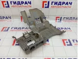 Накладка под рулевую колонку Hyundai Grand Starex/Starex H1 (TQ) 847504H002KD