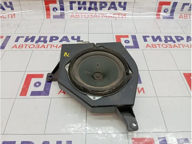 Динамик задний левый Hyundai Grand Starex/Starex H1 (TQ) 963604H000