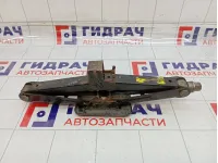 Домкрат Hyundai Grand Starex/Starex H1 (TQ) 091104H500