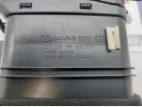 Дефлектор воздушный центральный правый Hyundai Grand Starex (TQ) 974604H000WK