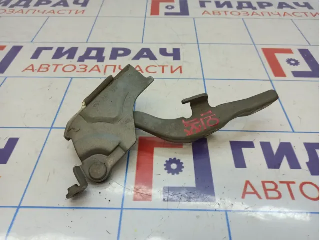 Петля капота левая Hyundai Grand Starex (TQ) 79110-4H000