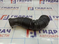 Патрубок воздушного фильтра Hyundai Grand Starex (TQ) 28138-4H000