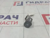 Кнопка открывания лючка бензобака Hyundai Grand Starex (TQ) 935554H010KD