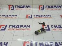 Активатор замка крышки бензобака Hyundai Grand Starex (TQ) 95720-4H000