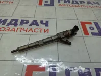 Форсунка дизельная Hyundai Grand Starex/Starex H1 338004A500