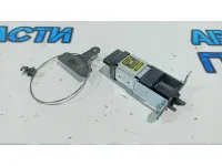 Активатор замка крышки бензобака Hyundai Grand Starex TQ-2 957204H000.