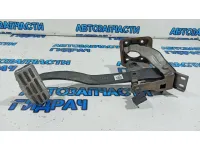 Педаль тормоза Hyundai Grand Starex TQ-2 328104H250.