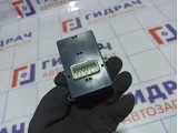Кнопка стеклоподъемника заднего правого Hyundai Grandeur (TG) 935803L100K7