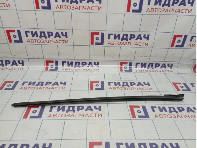 Накладка лобового стекла левая Hyundai Grandeur (TG) 86138-3L000