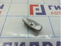 Повторитель на крыло белый Hyundai Grandeur (TG) 92303-3L100