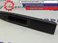 Накладка двери внутренняя правая Hyundai HD78 81220 5H010.