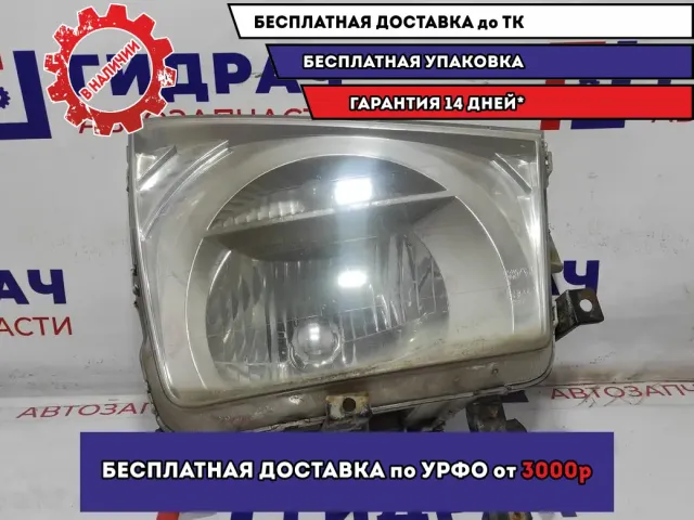 Фара правая Hyundai HD78 . Трещина.