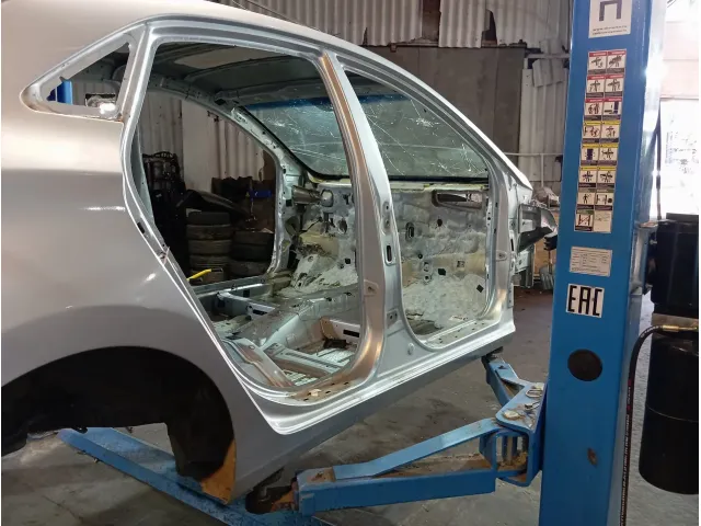 Порог со стойкой правый Hyundai i30 (GD)