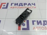 Блок управления стеклоподъемниками Hyundai i30 (GD) 93571A6010