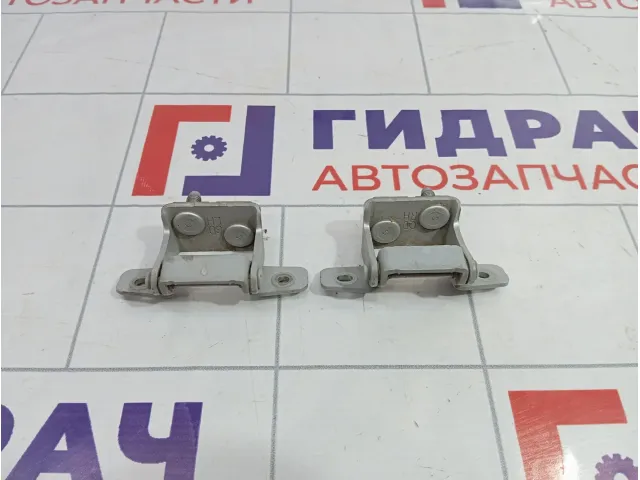 Петли крышки багажника Hyundai i30 (GD)