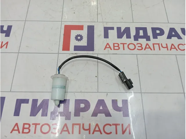 Датчик уровня в бачок омывателя  Hyundai i30 (GD) 98520-2M500