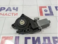 Моторчик стеклоподъемника передний левый Hyundai I30 (FD) 82450-2R000