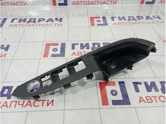 Накладка блока управления стеклоподъемниками Hyundai I30 (FD) 93572-2R010