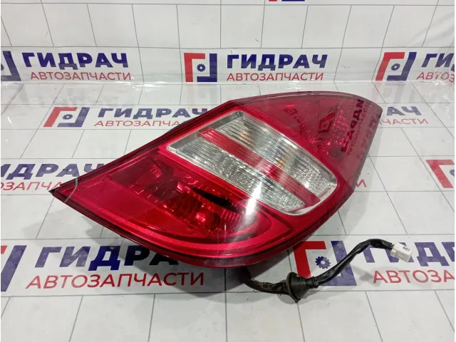 Фонарь задний правый Hyundai I30 (FD) 92402-2R010