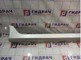 Накладка на порог (наружная) правая Hyundai I30 (FD) 87752-2R600