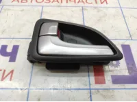 Ручка двери задняя внутренняя левая Hyundai ix 35 82610-2S020-SAS.