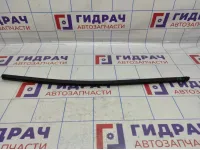 Уплотнитель стекла двери передней правой Hyundai ix 35 82241-2S000.