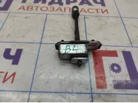 Ограничитель двери задней левой Hyundai ix 35 79480-2Y000.